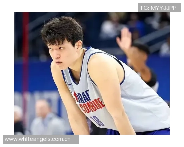 华子巨星表现震撼全场杨瀚森小步迈出中国篮球新篇章 华子巨星表现震撼全场杨瀚森小步迈出中国篮球新篇章