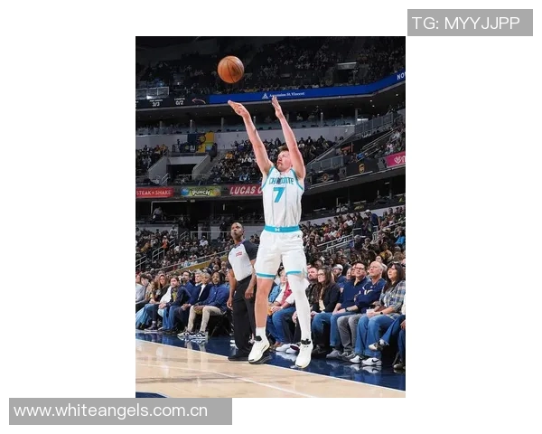 克尼佩尔表现出色4号秀16投9中砍下全队最高24分并贡献5个前场篮板