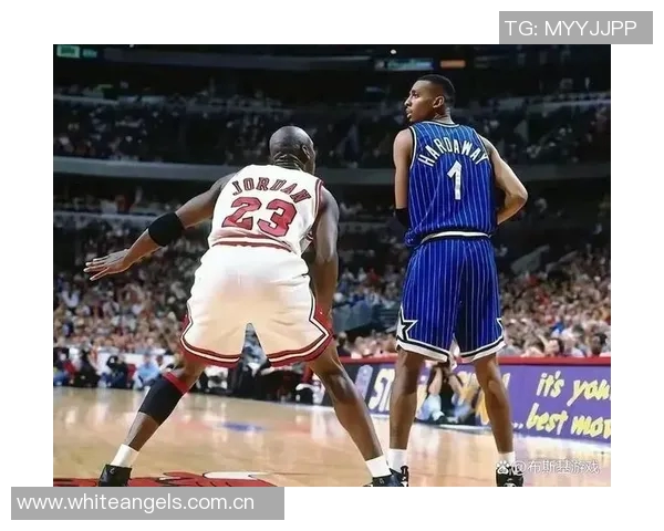 小哈达威表现惊艳11投7中三分球命中率高达67贡献20分3助攻正负值高达25