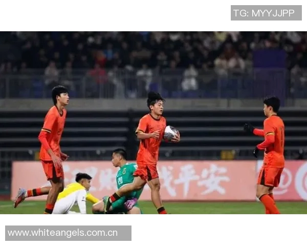 U16国足上半场表现出色赵松源助攻邝兆镭张旭尧联手破门暂时领先斯里兰卡