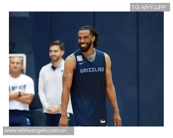 父亲透露希门尼斯脚踝问题频繁复发情况令人担忧不容忽视