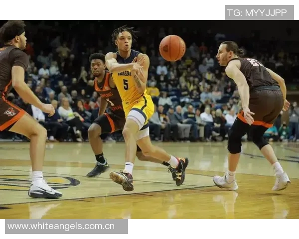 NBA常规赛奖项悬念提前消失一个月球迷期待何时才能重燃激情