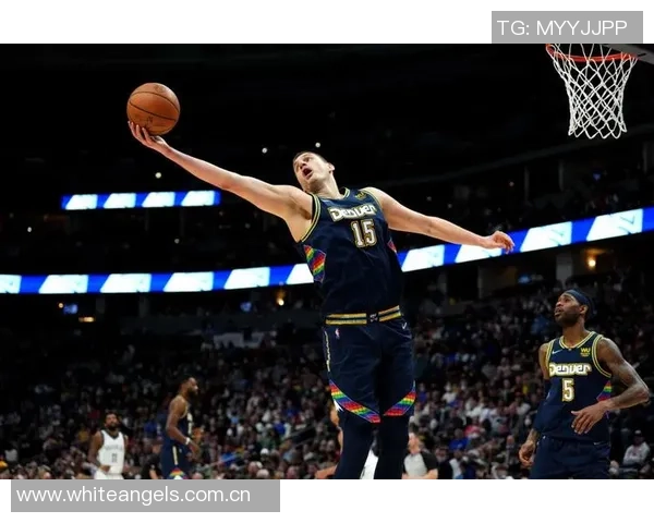 约基奇追平大O成NBA历史单场35分15篮板10助攻纪录的传奇时刻 约基奇追平大O成NBA历史单场35分15篮板10助攻纪录的传奇时刻