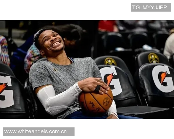 艾弗森盛赞威少全力以赴称其最像自己展现拼搏精神