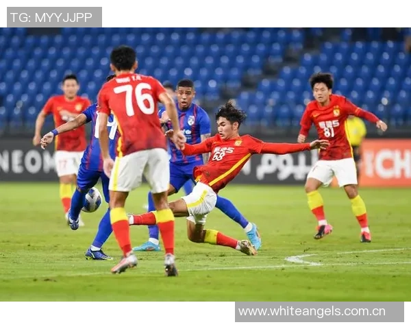 前云南玉昆外援内内正式加盟马来西亚柔佛新山足球俱乐部 前云南玉昆外援内内正式加盟马来西亚柔佛新山足球俱乐部