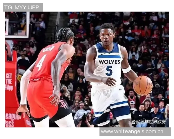 爱德华兹称赞克拉克表现出色称其提升球队整体防守能力