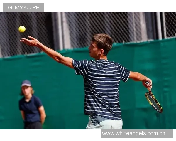 意大利足球传奇迪诺佐夫谈国家队收视率低于网球现象的深刻思考