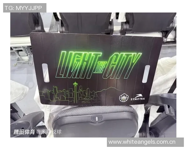 独行侠官宣复古绿色球衣与地板涂装回归引发球迷热议 独行侠官宣复古绿色球衣与地板涂装回归引发球迷热议