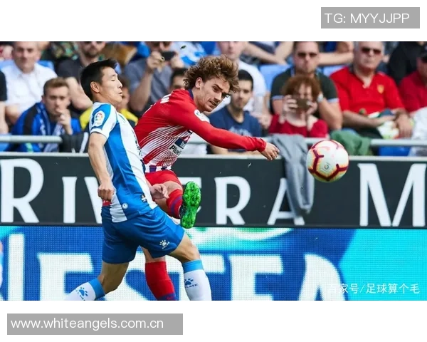 贝尔巴托夫谈舍什科跑位技巧与沟通重要性建议队友积极要球 贝尔巴托夫谈舍什科跑位技巧与沟通重要性建议队友积极要球