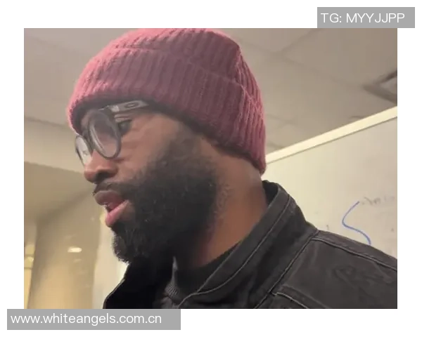 布朗谈NBA娱乐本质强调真实表现与演技提升的重要性