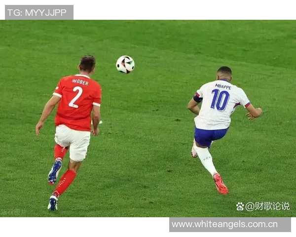 姆巴佩精彩戏耍对手轻松过人射门展现超强个人能力